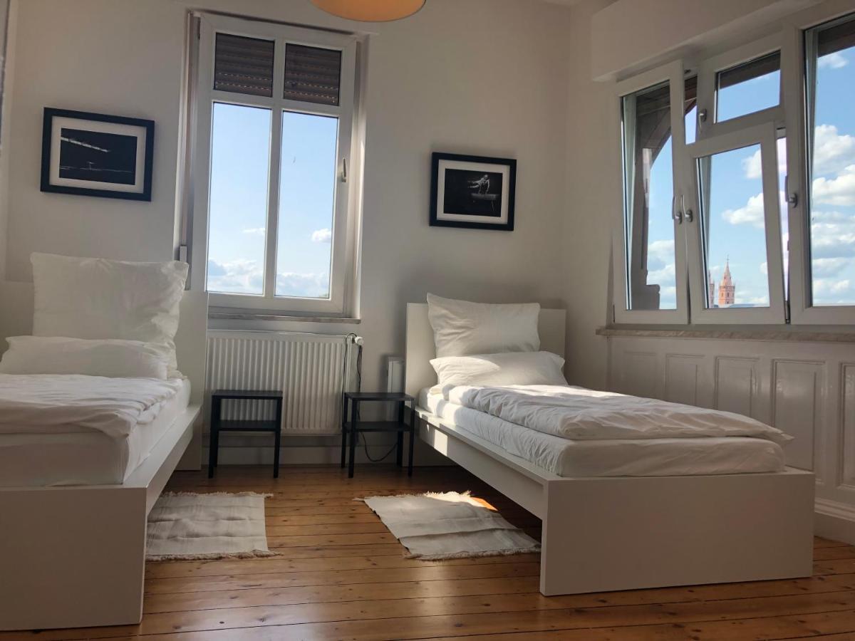 Luxe Am Rhein Apartment
